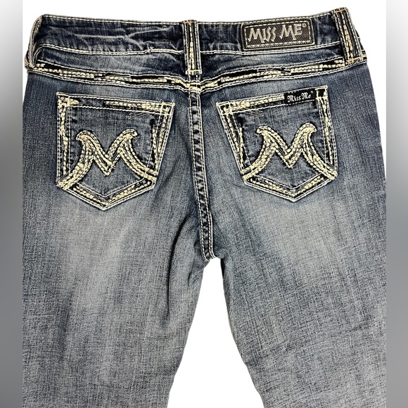 Miss Me | M Series Easy Capri Jeans - Size 28 - Picture 6 of 7